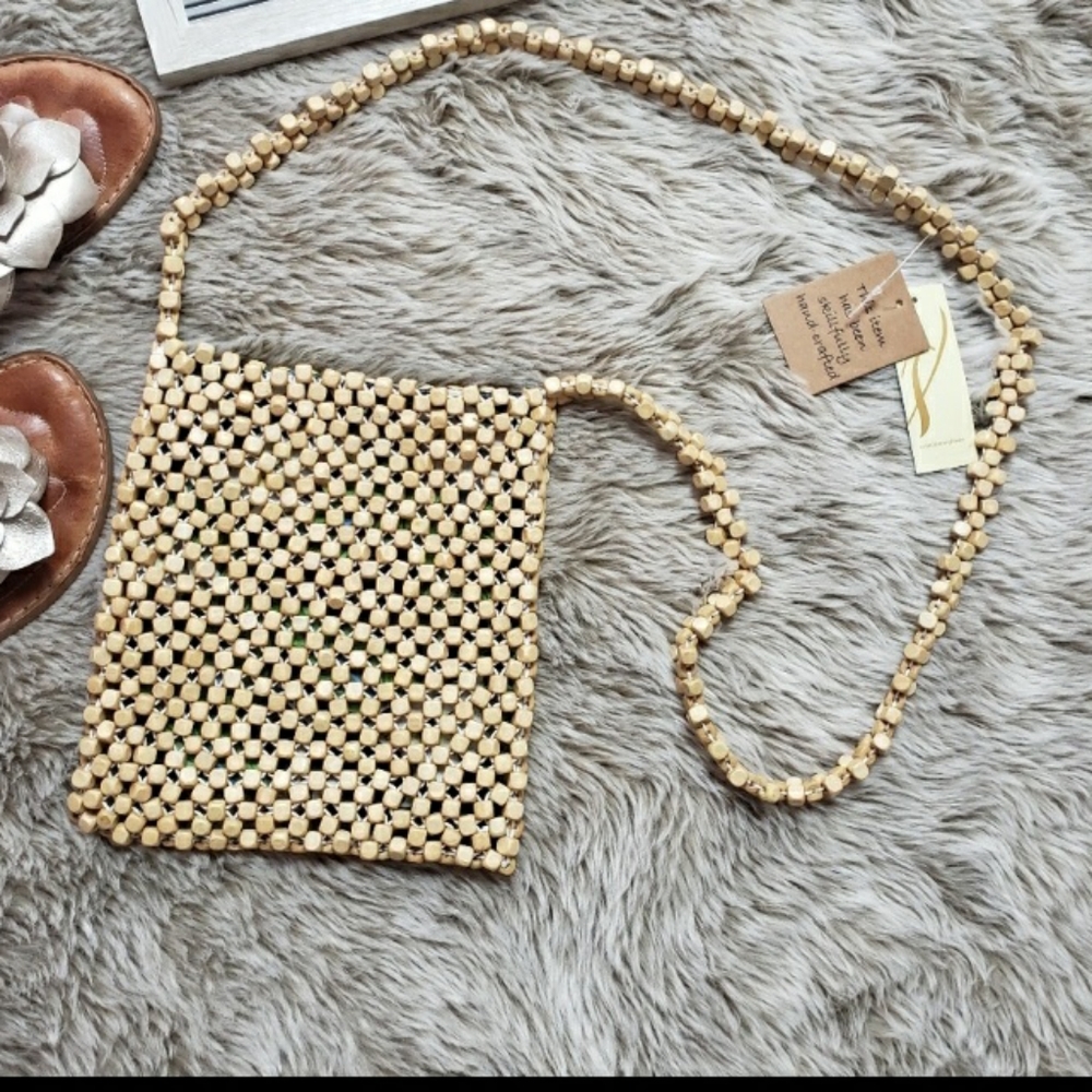 《COLLECTION 18》Handcrafted Wood Bead Crossbody
